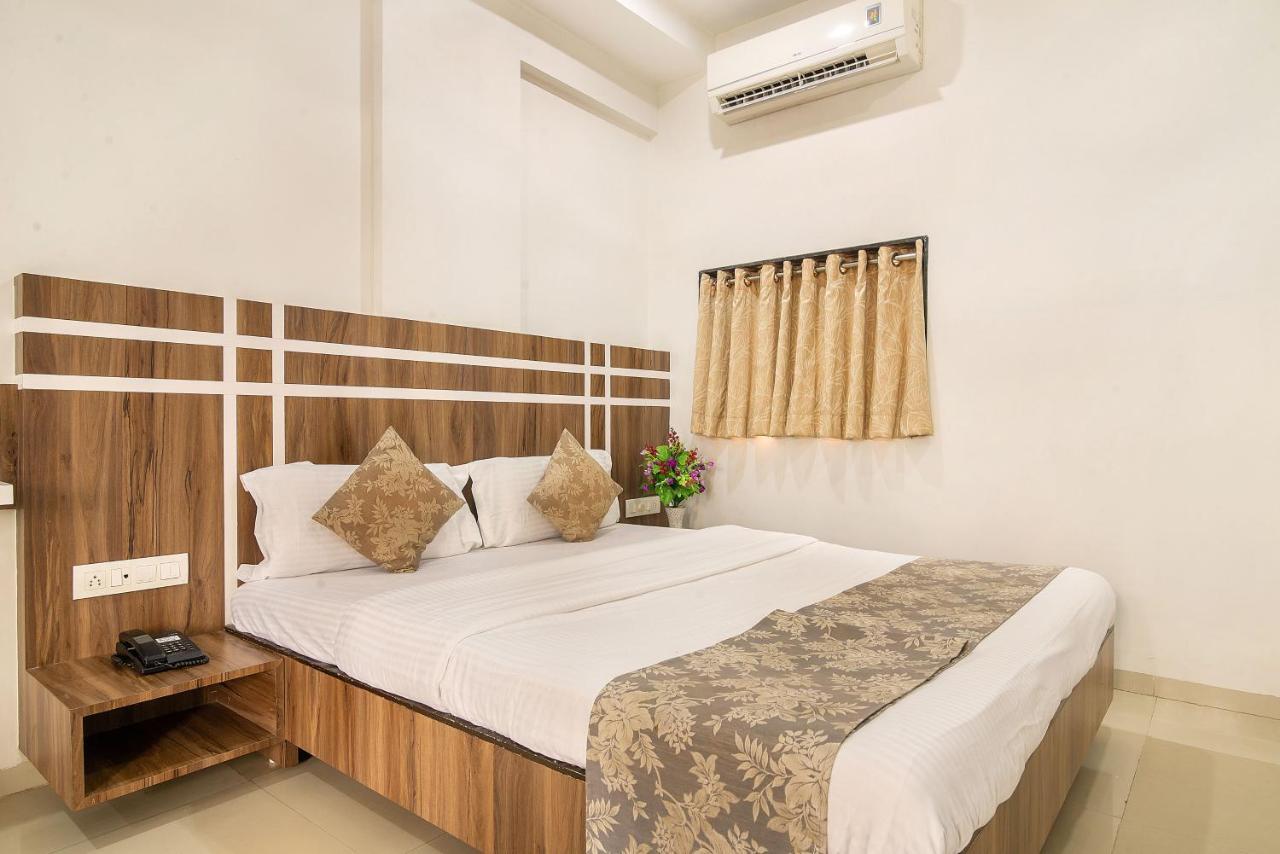 Hotel Satkar Σουράτ Εξωτερικό φωτογραφία