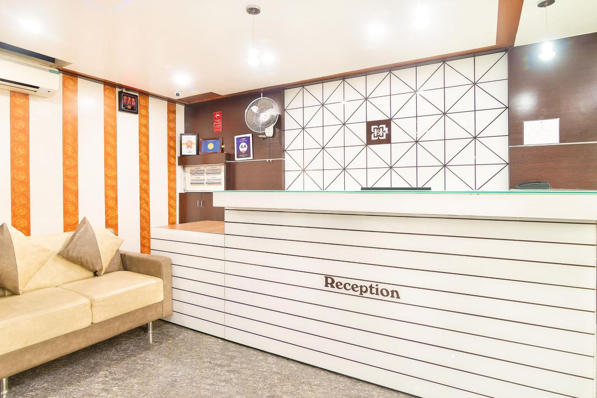 Hotel Satkar Σουράτ Εξωτερικό φωτογραφία