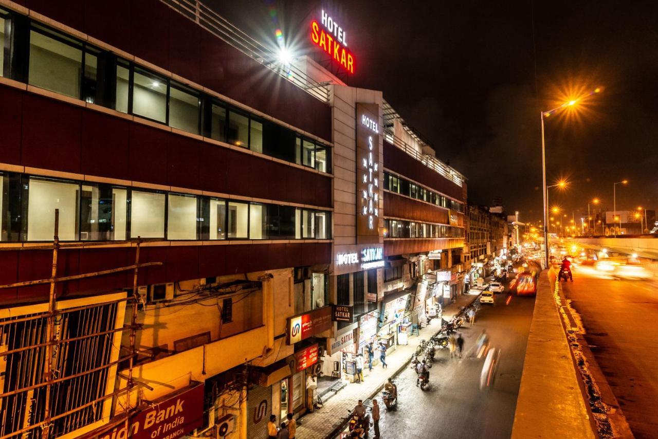 Hotel Satkar Σουράτ Εξωτερικό φωτογραφία