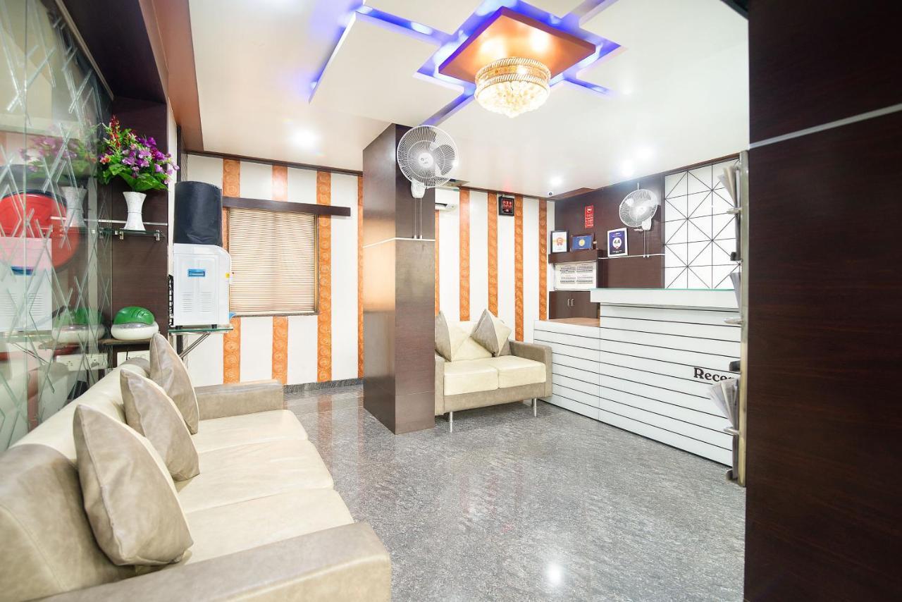 Hotel Satkar Σουράτ Εξωτερικό φωτογραφία