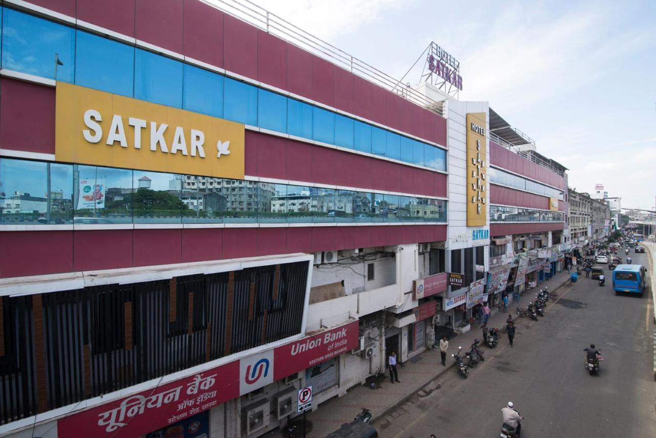 Hotel Satkar Σουράτ Εξωτερικό φωτογραφία
