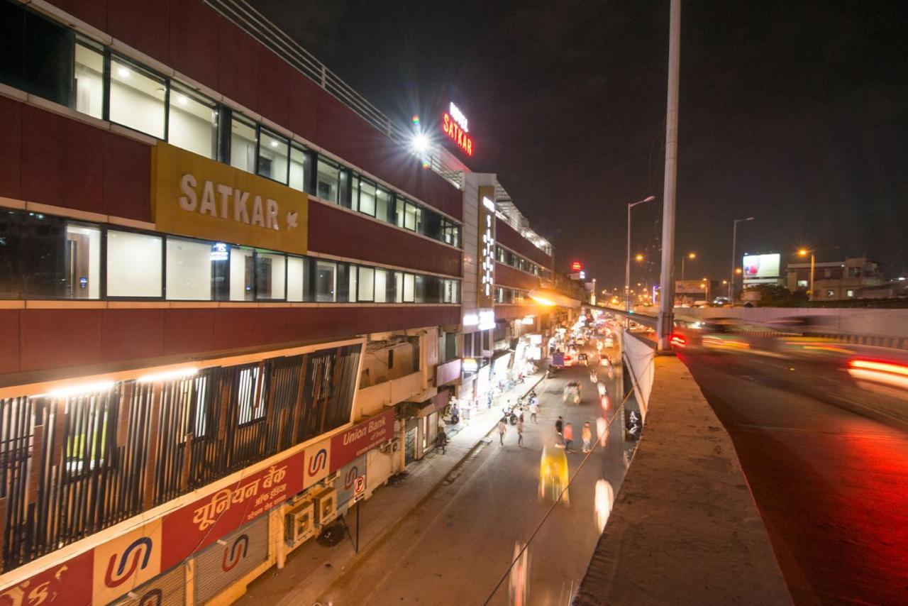 Hotel Satkar Σουράτ Εξωτερικό φωτογραφία